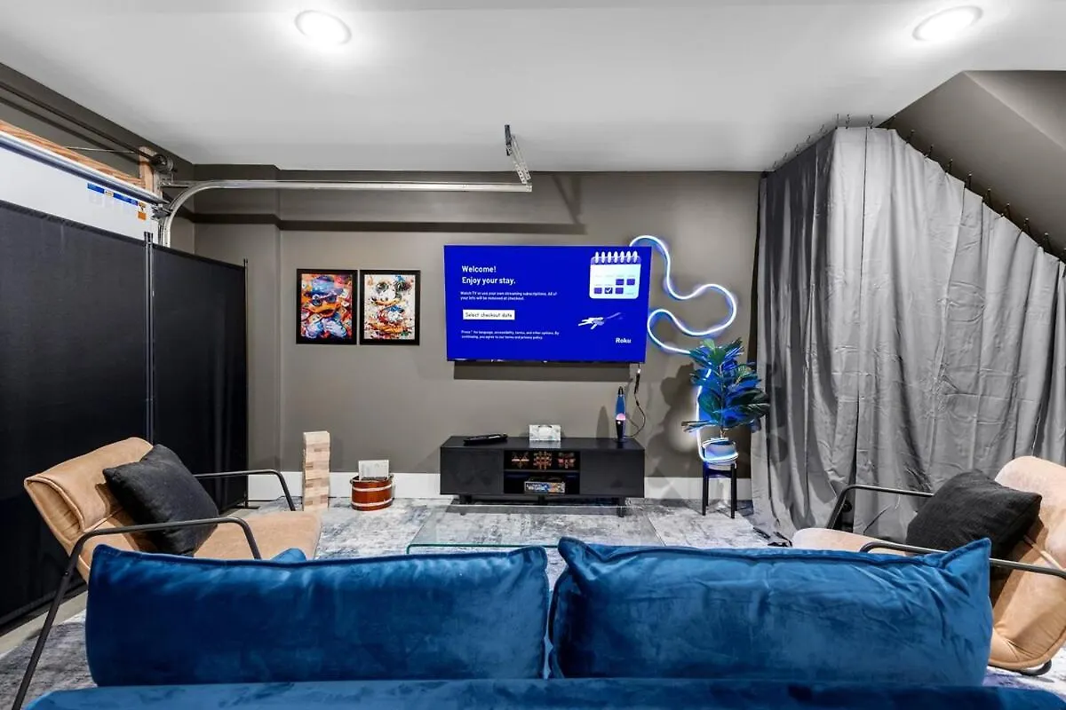 14 Bed Luxe Nashville Retreat With Game Room & Perfect For Large Groups! 0*,  United States
