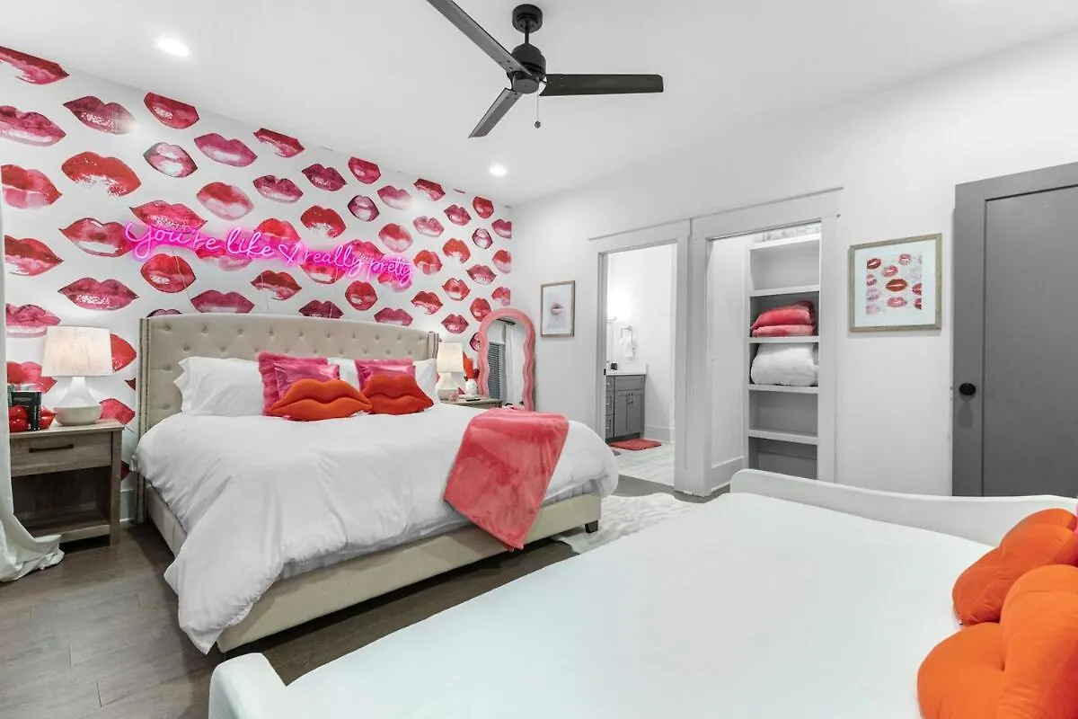 Holiday home 14 Bed Luxe Nashville Retreat With Game Room & Perfect For Large Groups!